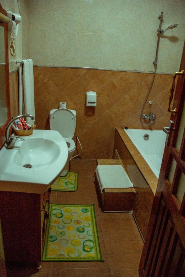 The Charity Hotel International Аруша Экстерьер фото